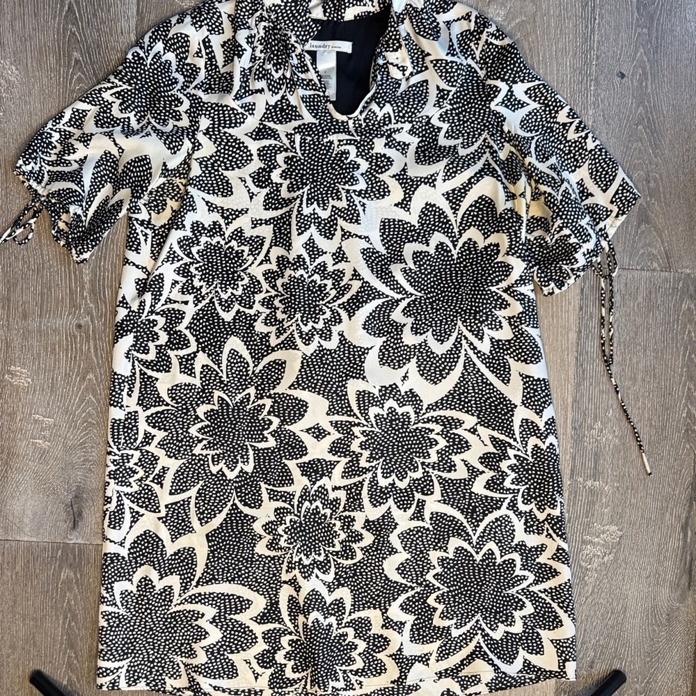 Laundry by Design Monochrome Floral Button Down Shirt 0093